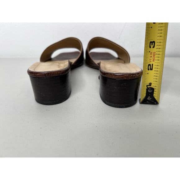 Saks Fifth Avenue Sandals Embossed Brown Slip On Size 8 - Picture 6 of 10
